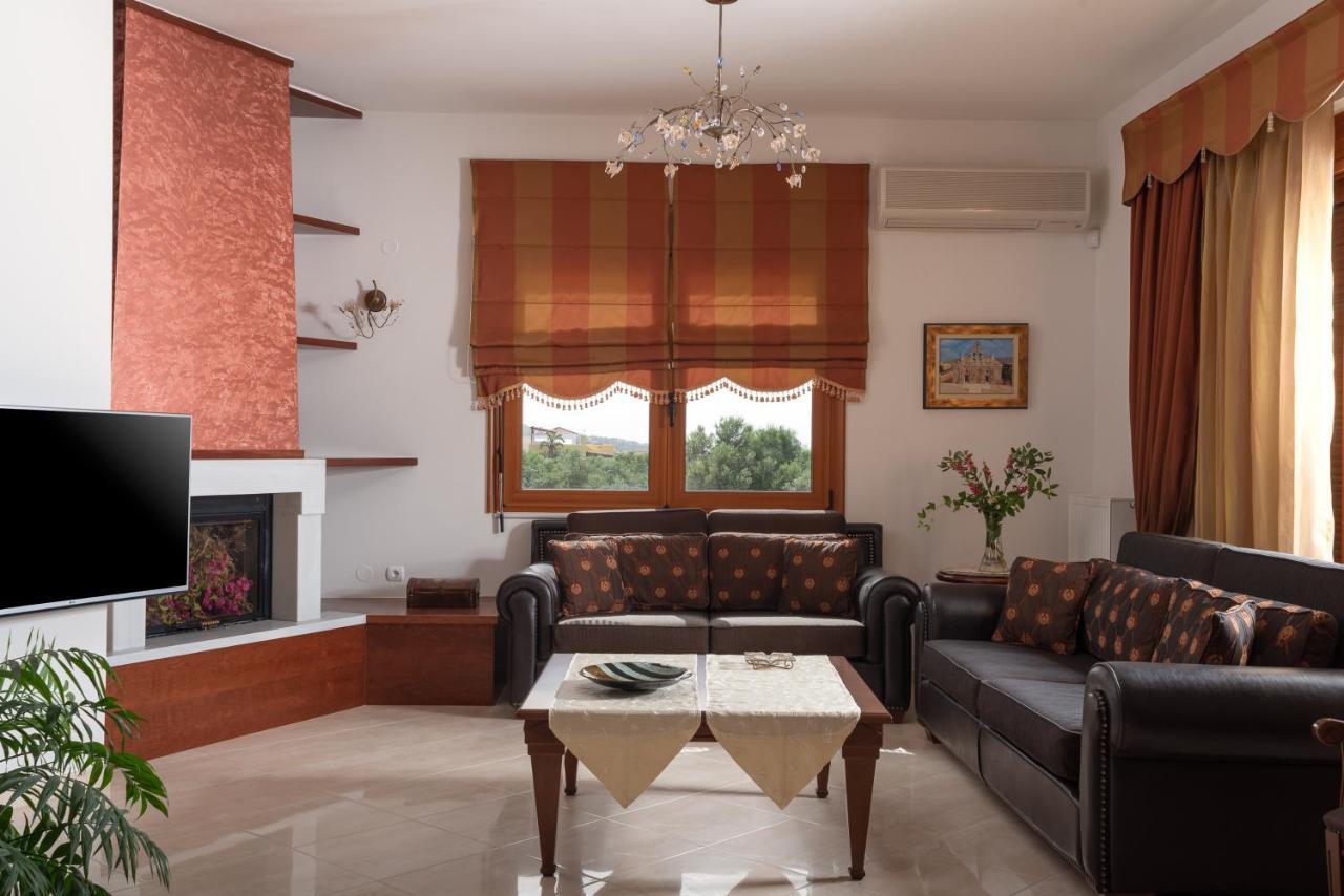 Tsourlakis Residence, An Oasis Of Tranquility, By Thinkvilla Pigí Exteriér fotografie